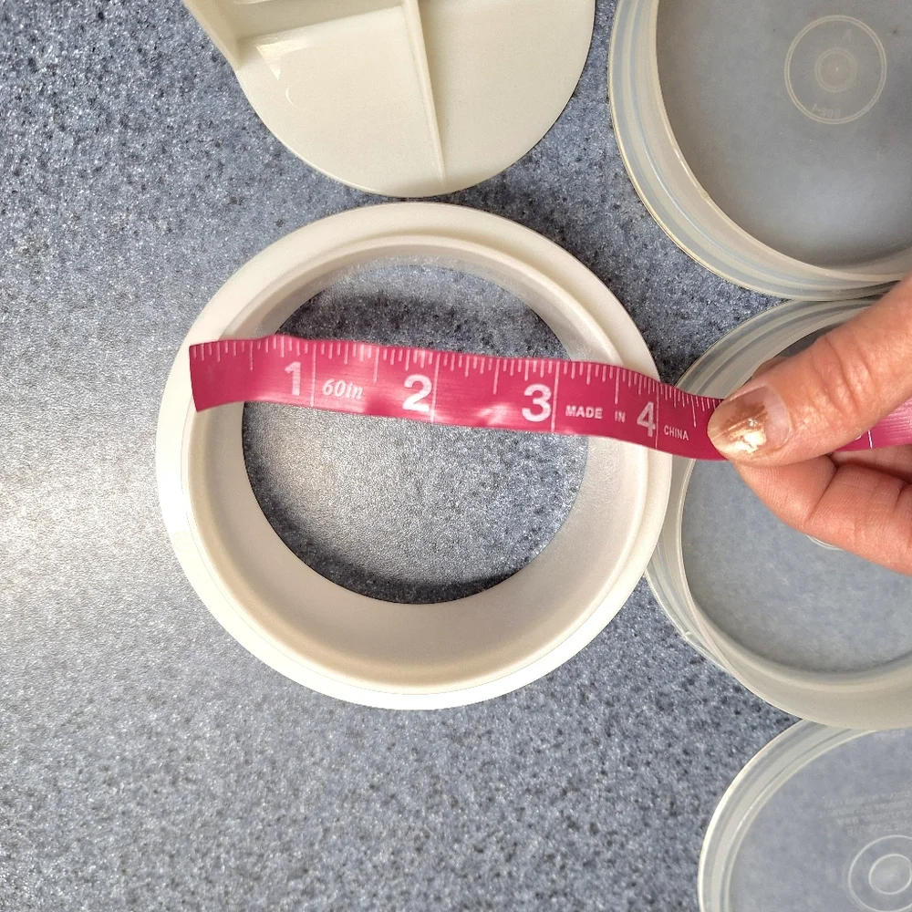 Tupperware Hamburger Patty Press & Keeper, Set of 6